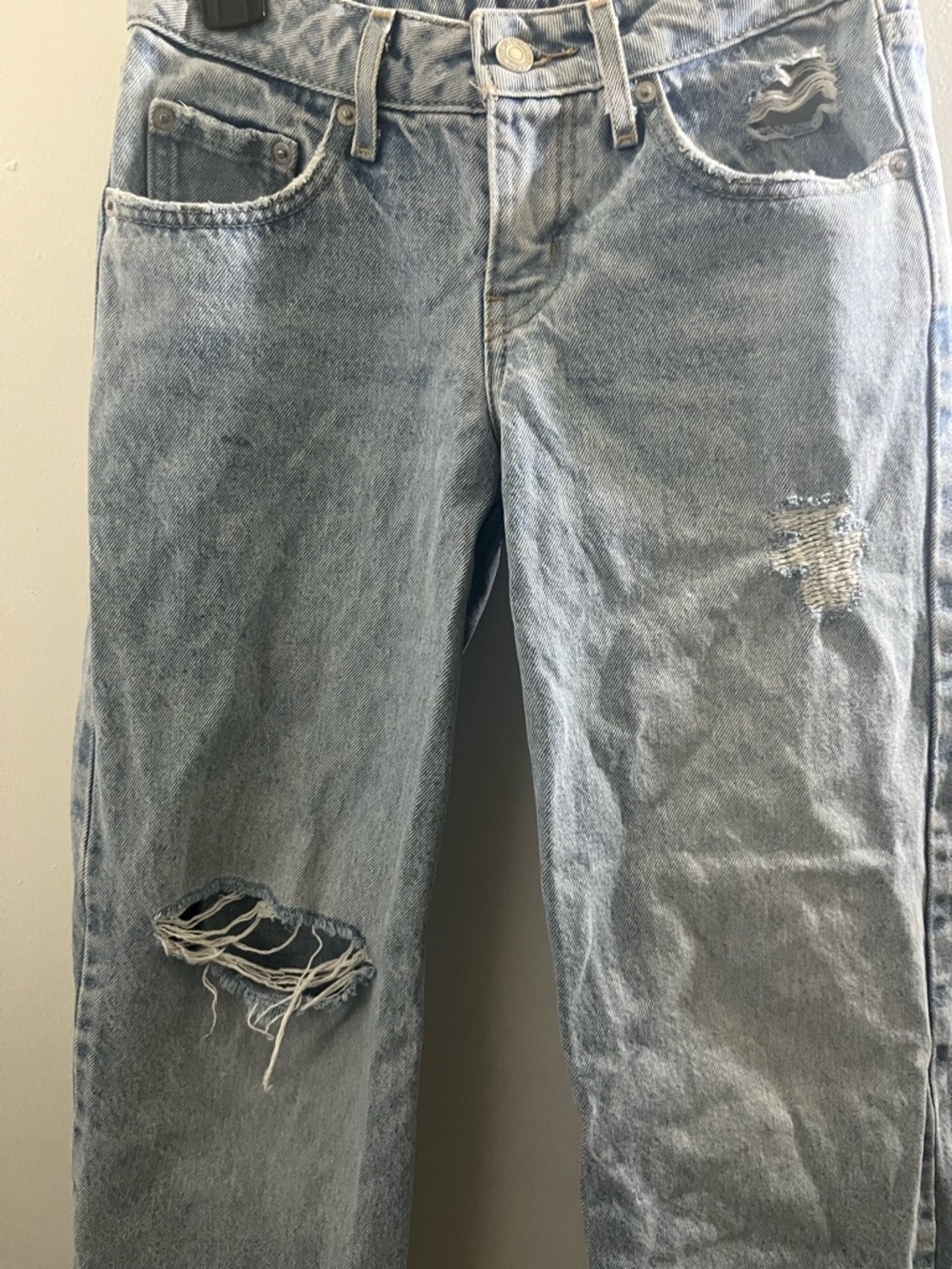 Levi’s Strauss & company Light Wash High Waist Jeans - Light Blue - Picture 5 of 9